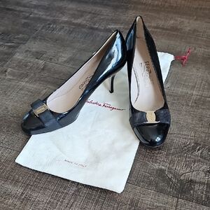 Ferragamo - Heels